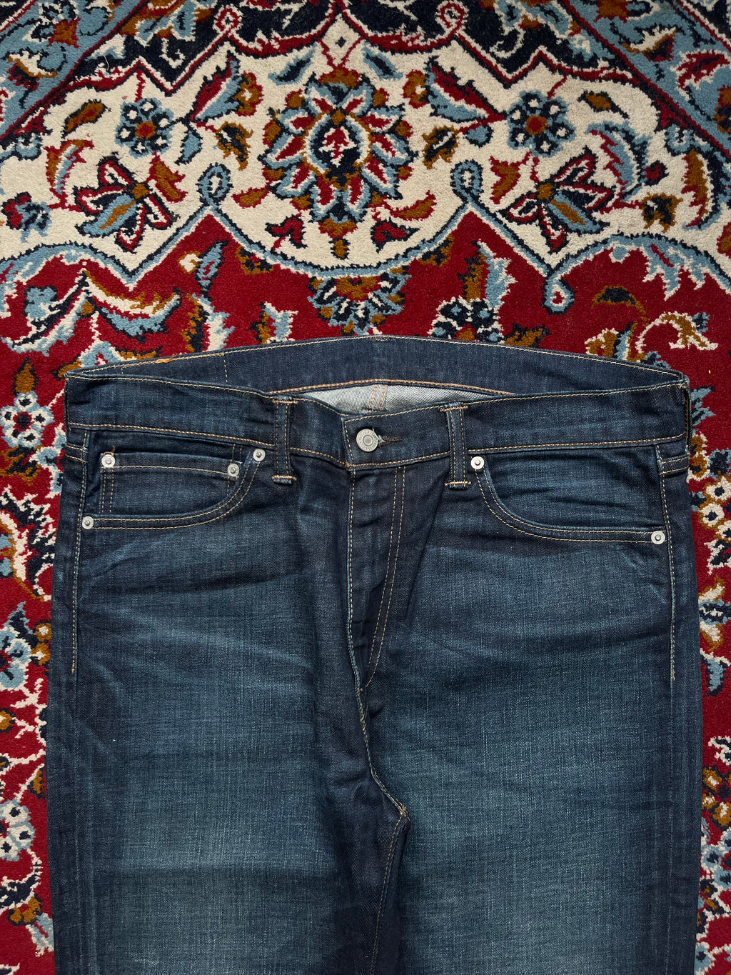 LEVI'S 510 Skinny Fit Dark Washed JEANS - 34