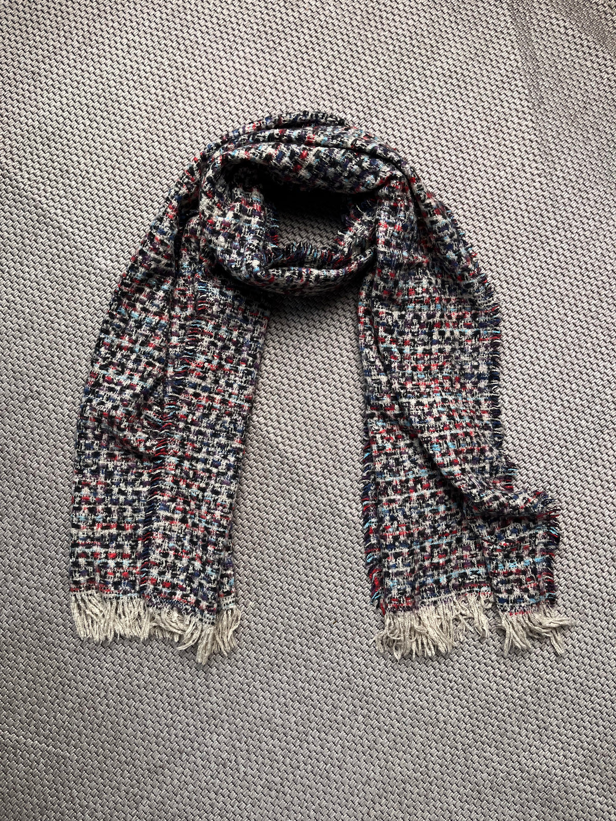 Wool Blend Tweed Boucle Plaid Scarf