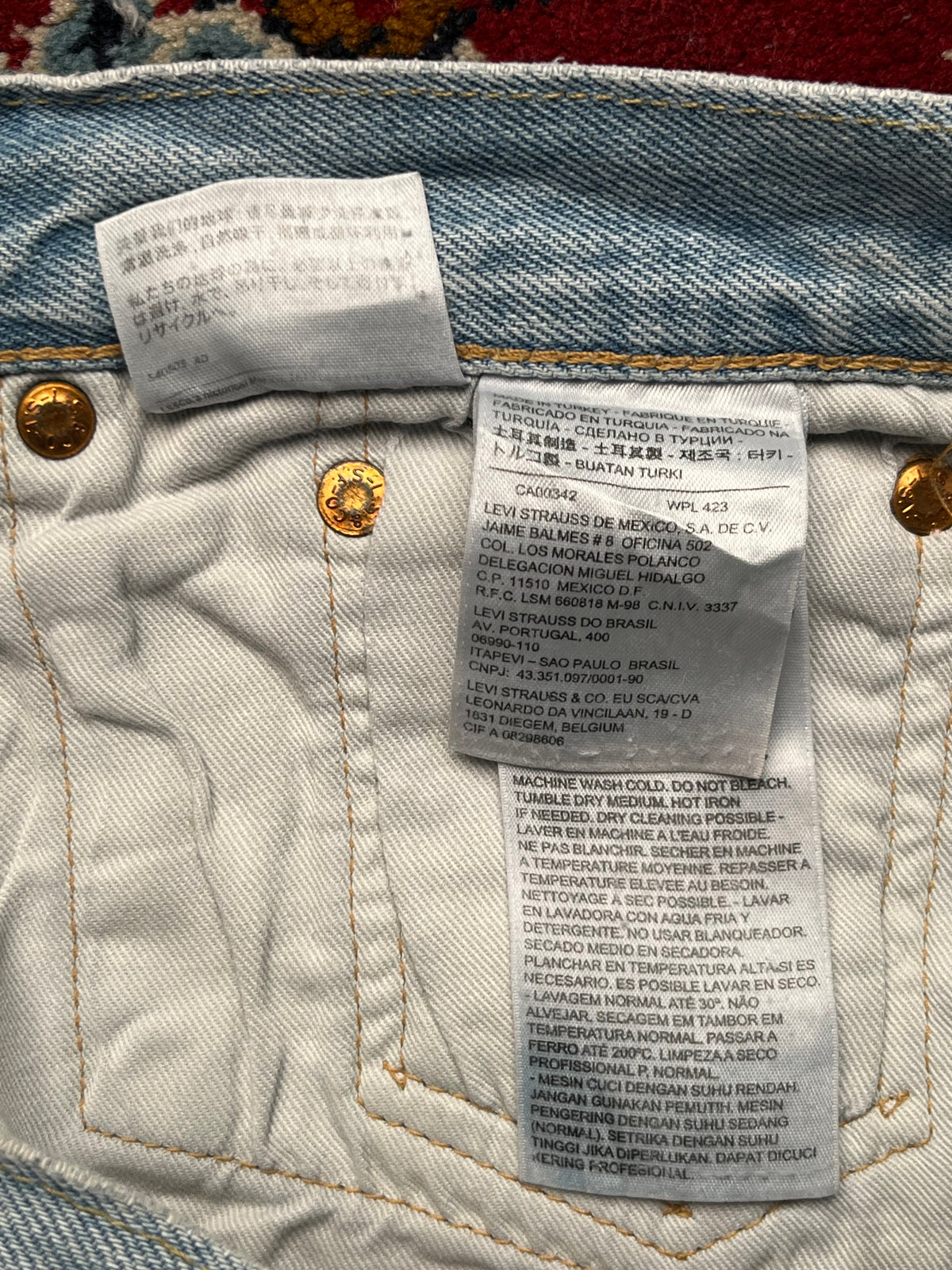 LEVI'S 501 Custom Tapered Fit Light Washed JEANS - 34