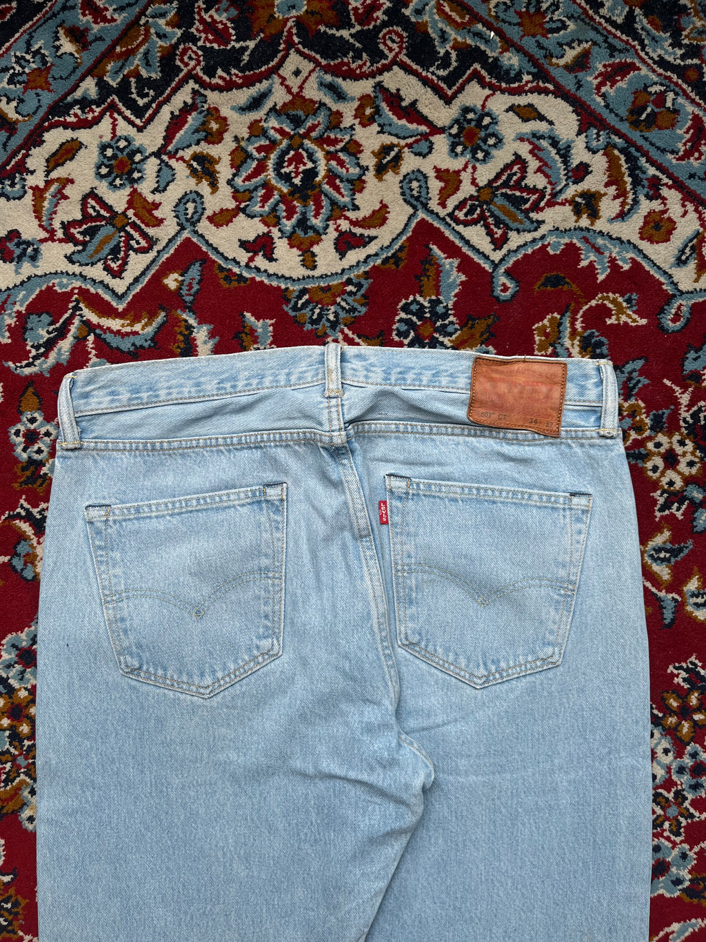 LEVI'S 501 Custom Tapered Fit Light Washed JEANS - 34