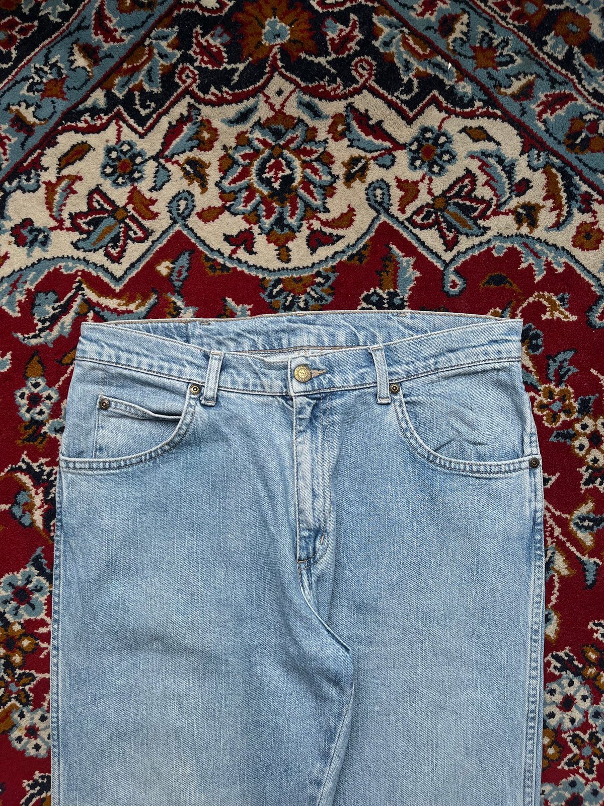 WRANGLER Durable Quality Light Washed Straight Fit JEANS - 32