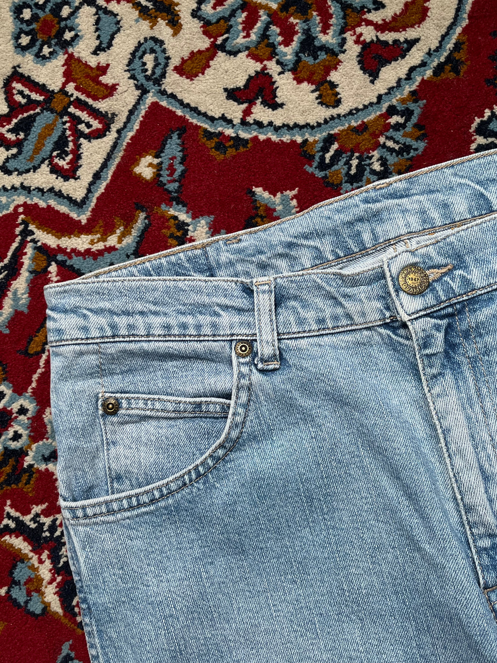 WRANGLER Durable Quality Light Washed Straight Fit JEANS - 32
