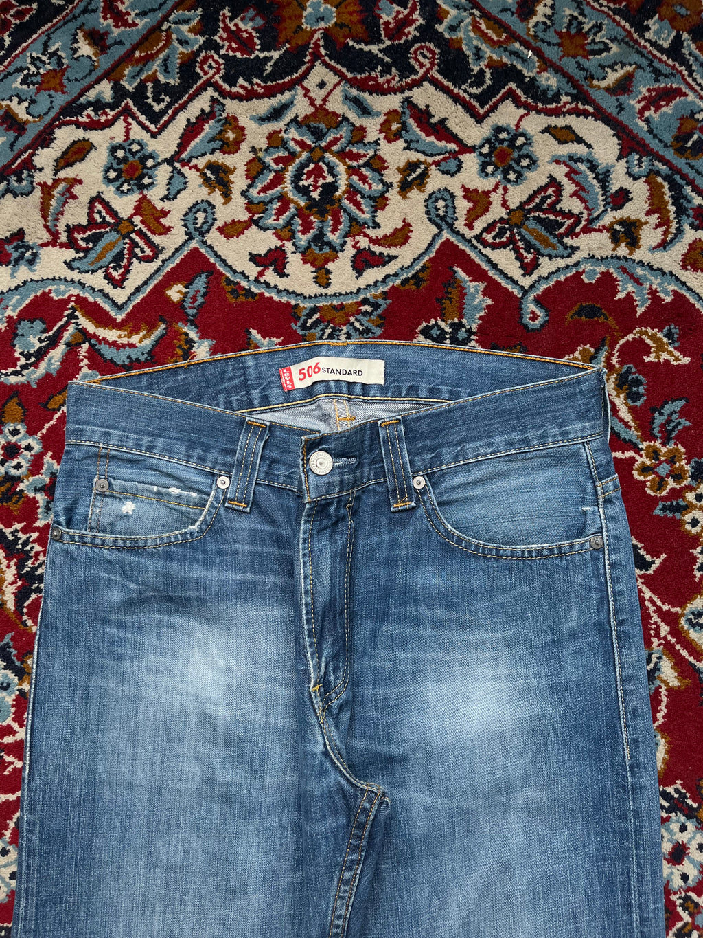 Levi's 506 Standard Relaxed Bootcut Fit Faded Blue Jeans - 32
