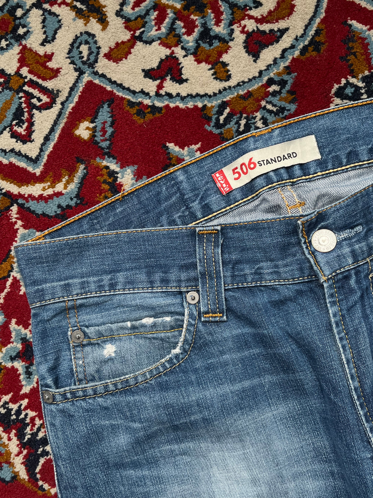 Levi's 506 Standard Relaxed Bootcut Fit Faded Blue Jeans - 32