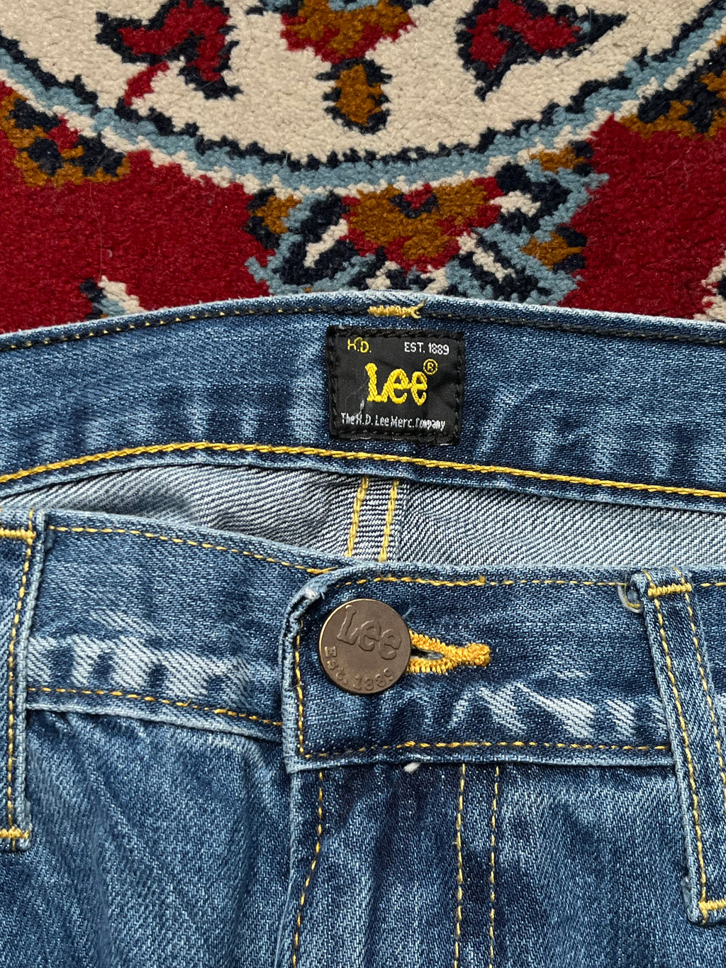 Vintage Lee Medium Washed Straight Fit Jeans - 32