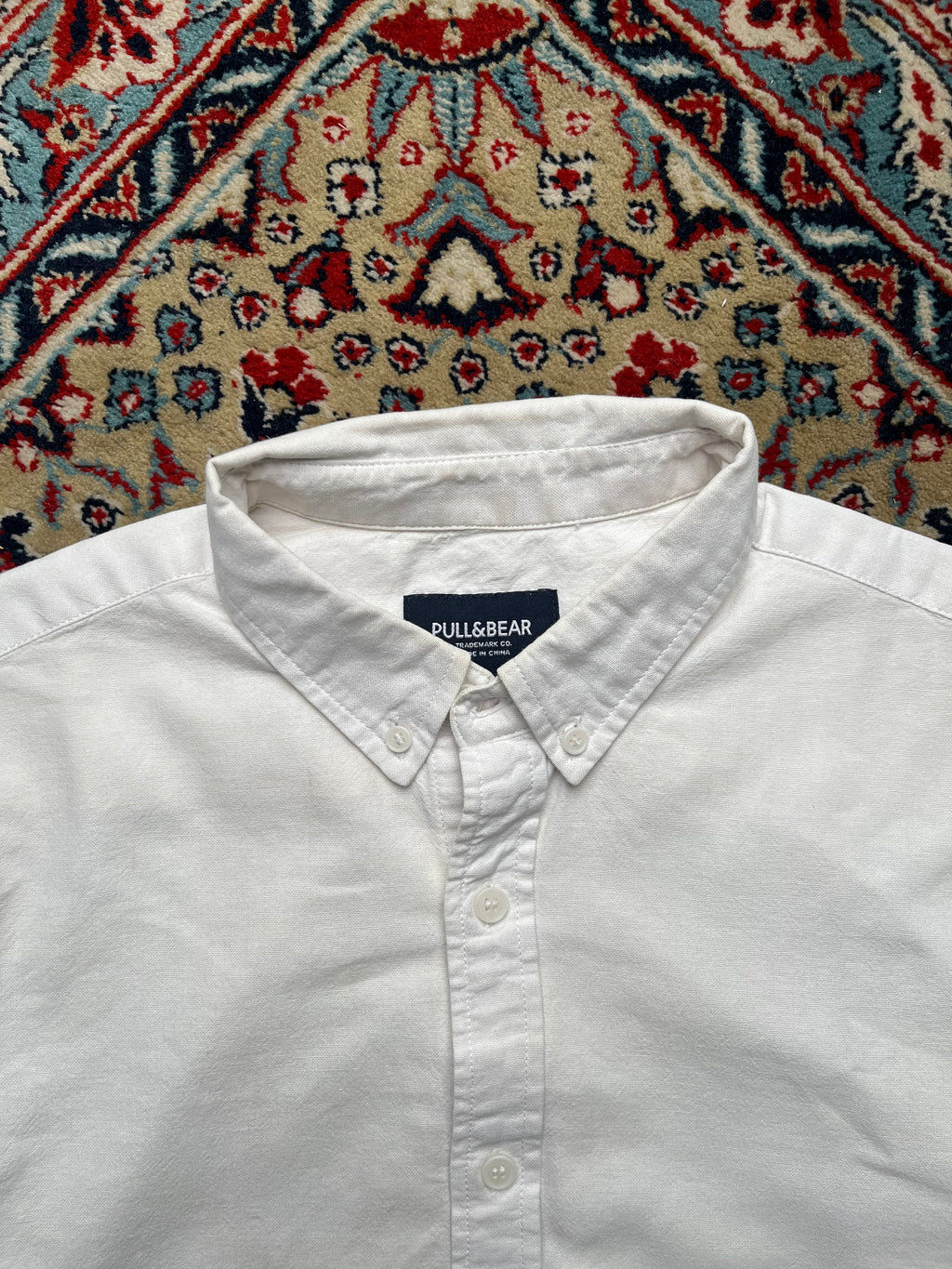 PULL&BEAR Solid White Cotton Oxford BUTTON DOWN SHIRT - L