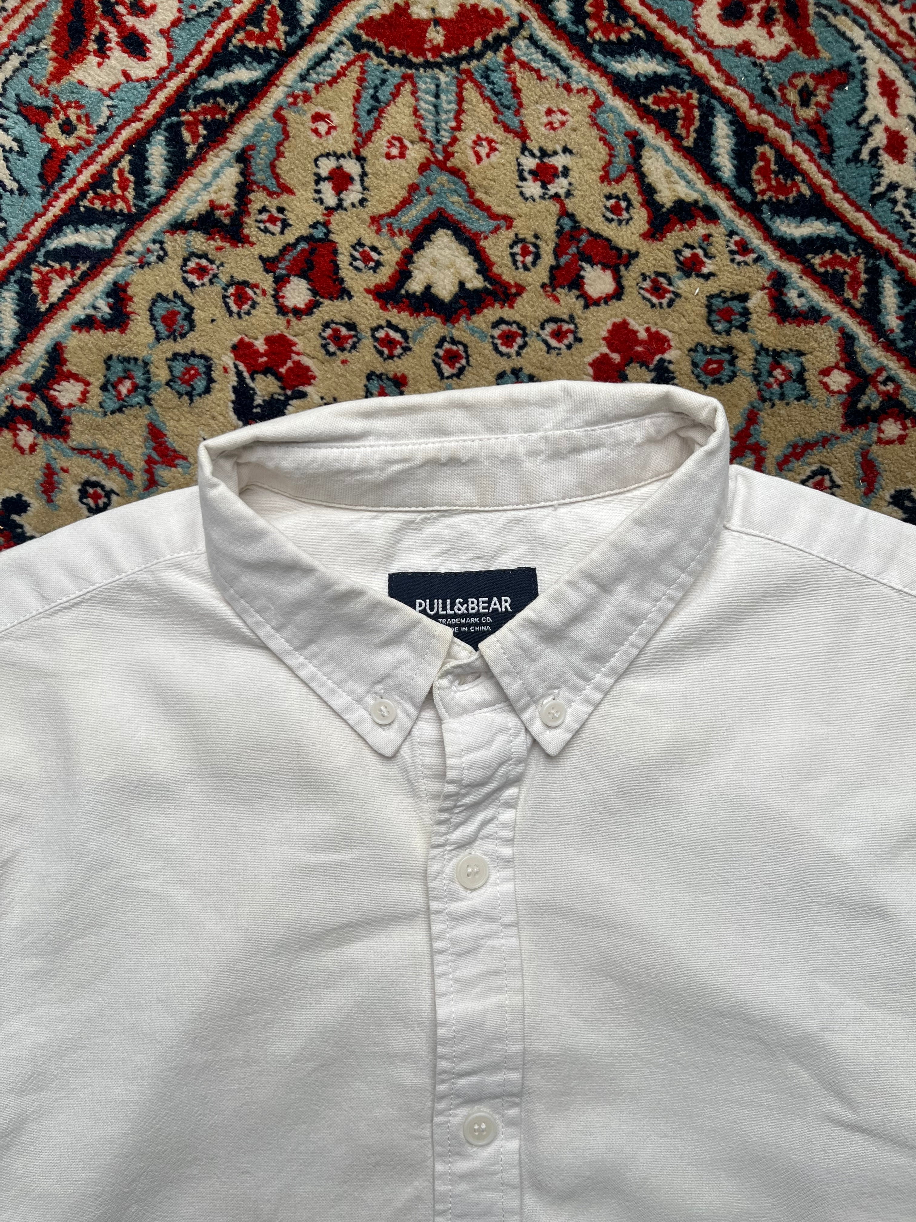 PULL&BEAR Solid White Cotton Oxford BUTTON DOWN SHIRT - L