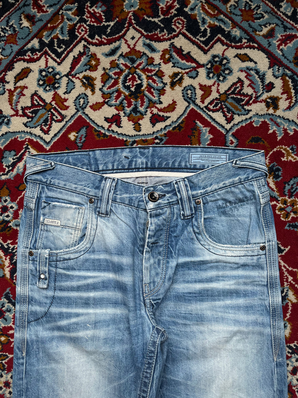Jack & Jones Boxy Powel JJ579 Low Rise Light Washed Whiskered Jeans - 30