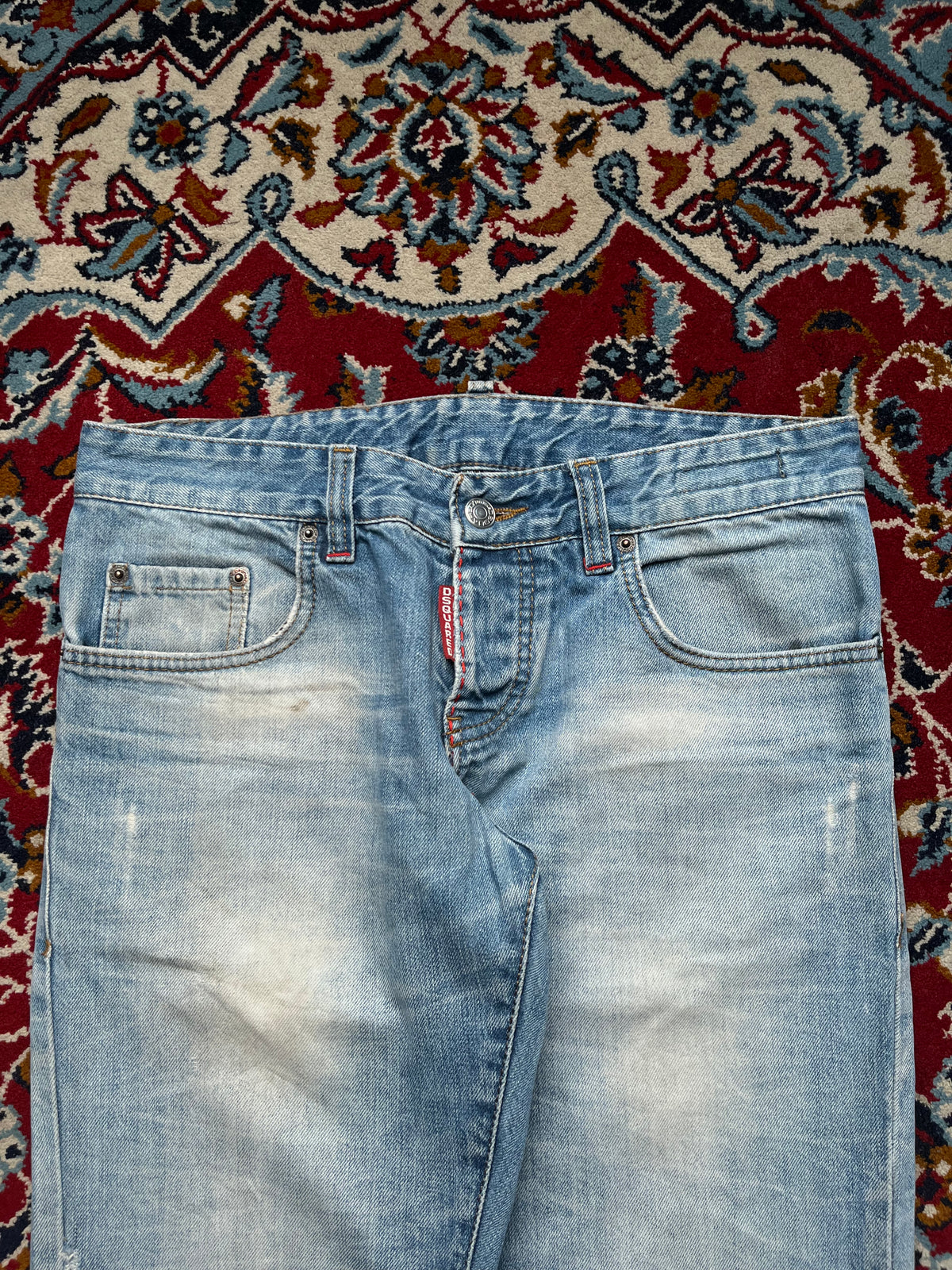 Dsquared2 Light Washed Distressed Straight Fit Jeans - 30
