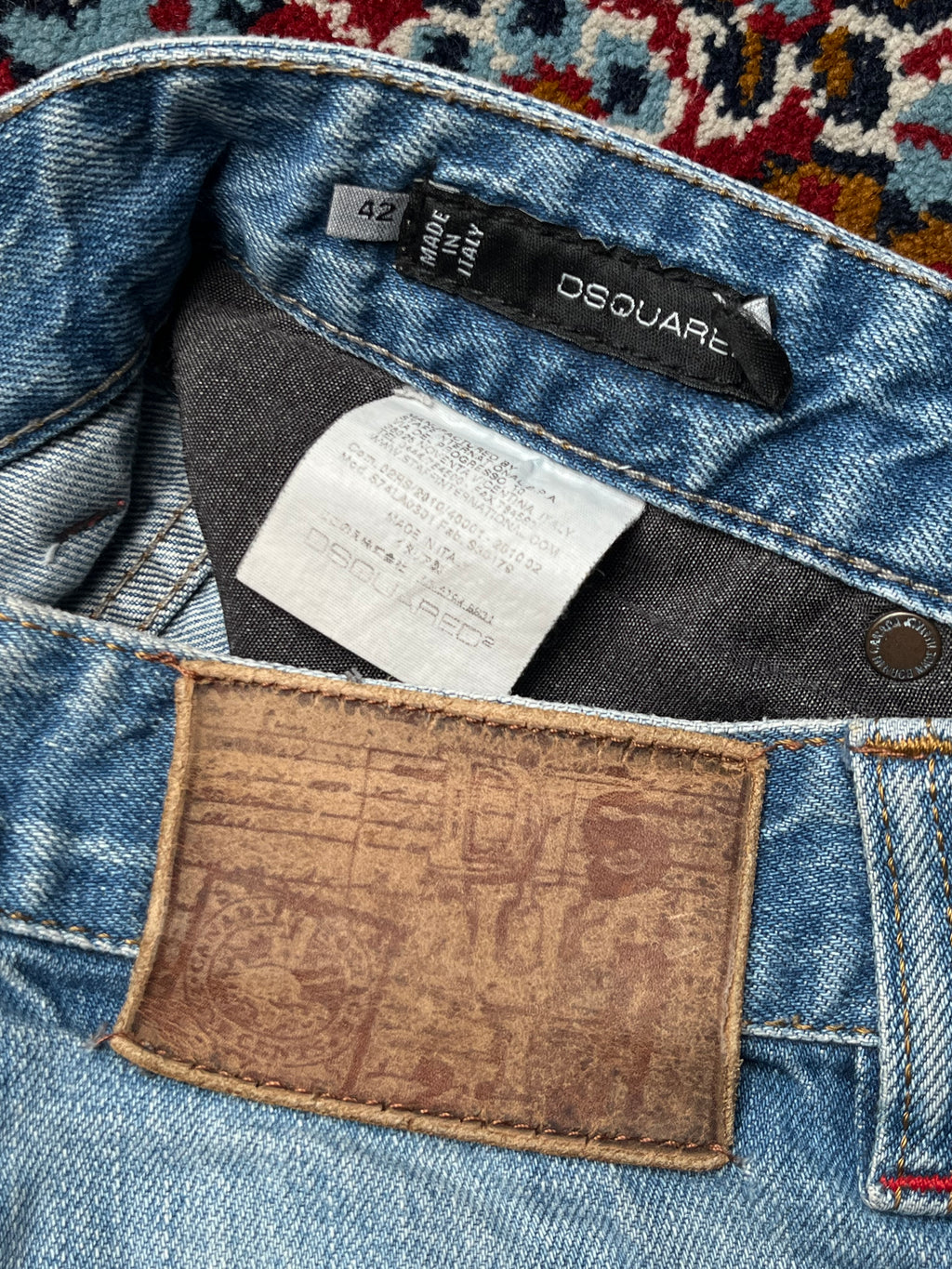 Dsquared2 Light Washed Distressed Straight Fit Jeans - 30