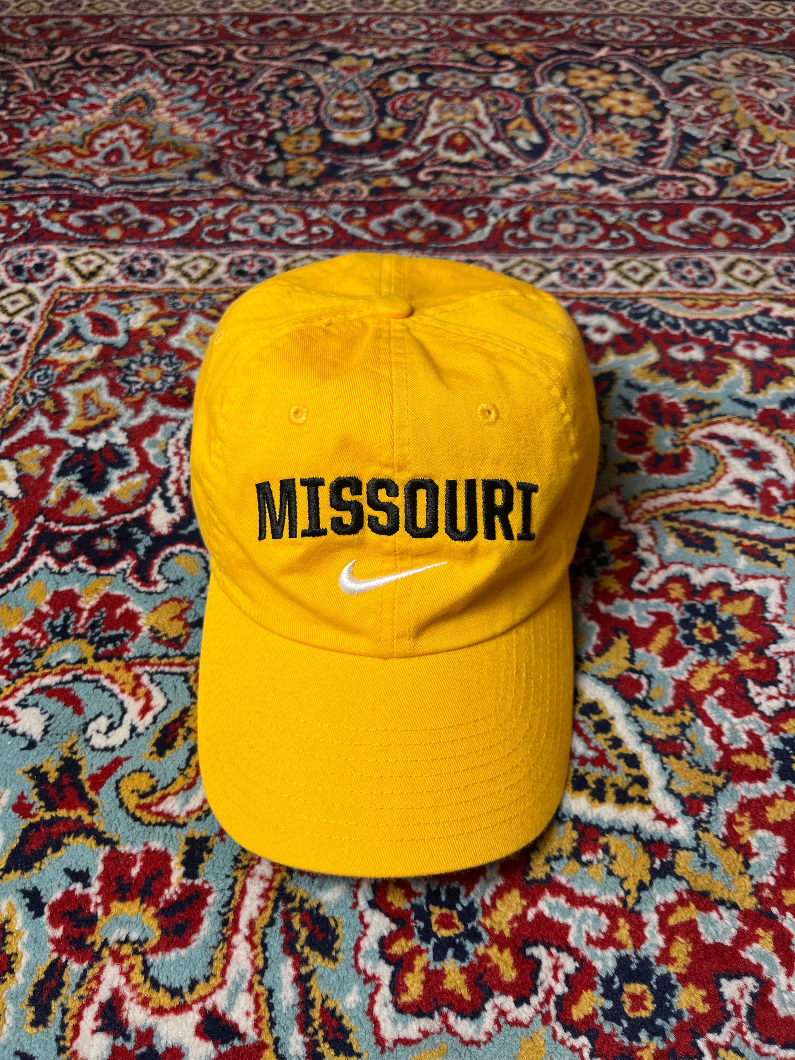 Nike Heritage86 Missouri Tigers Yellow Dri-Fit Adjustable Baseball CAP
