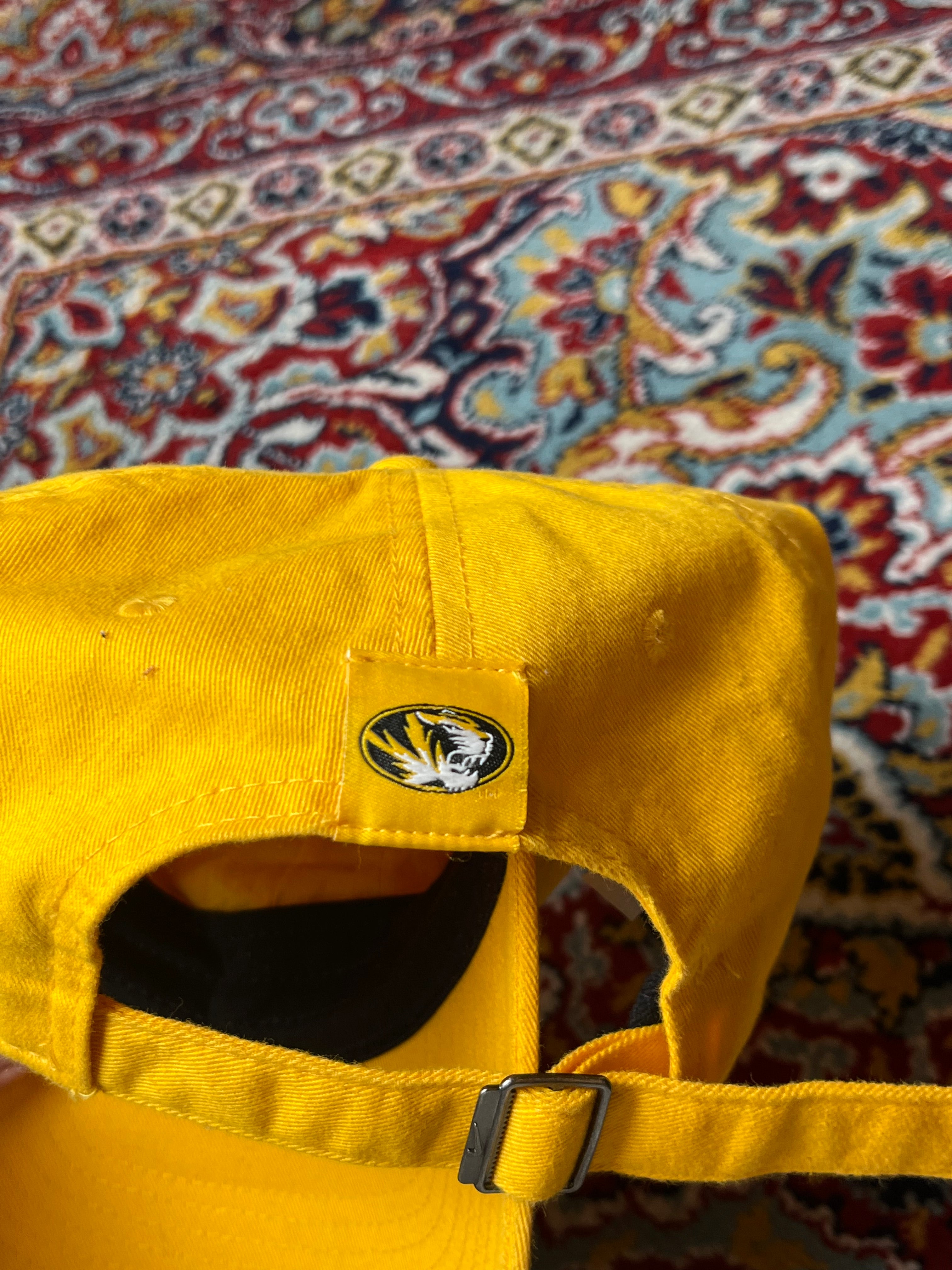 Nike Heritage86 Missouri Tigers Yellow Dri-Fit Adjustable Baseball CAP