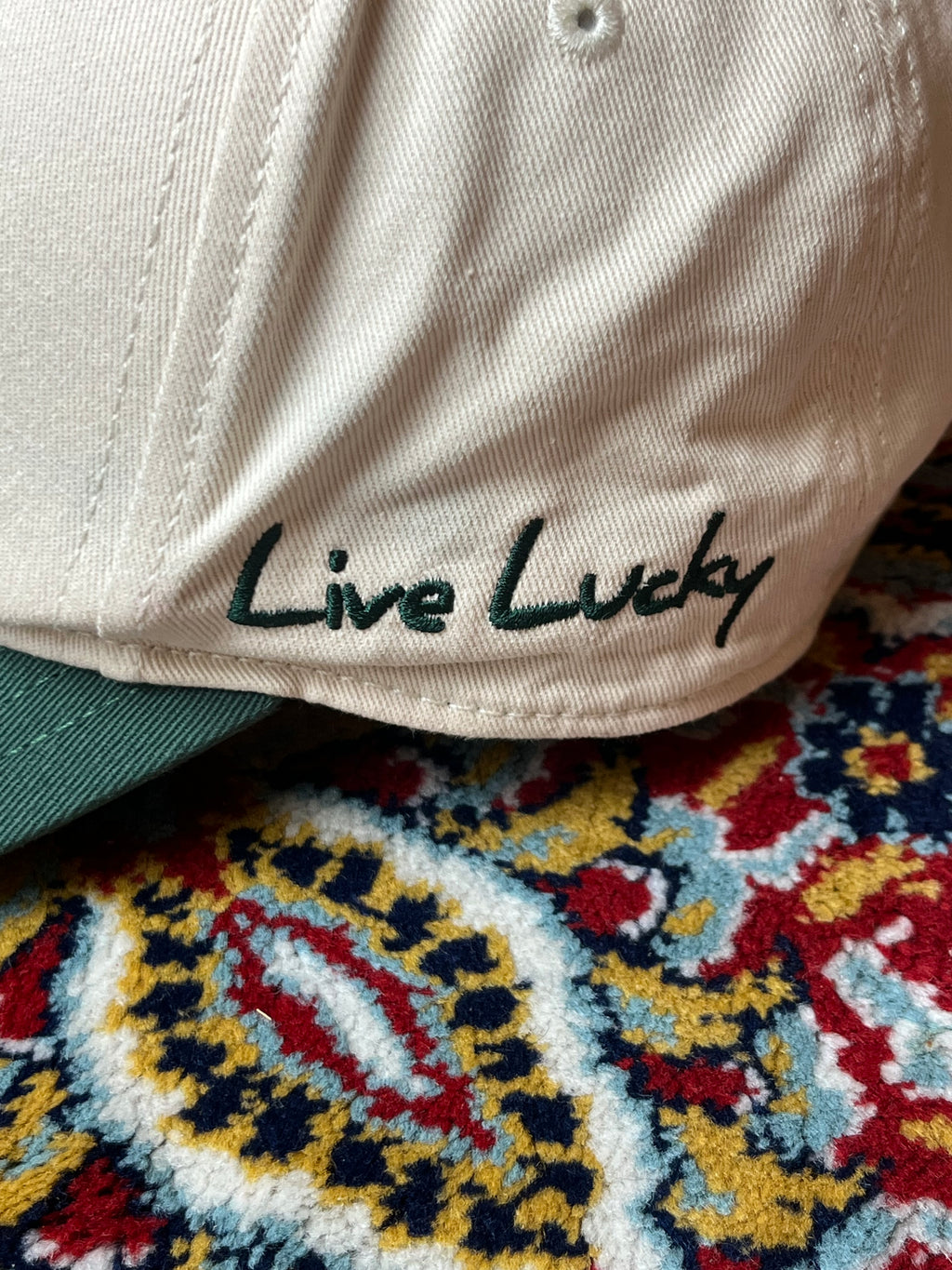 BLACK CLOVER LIVE LUCKY TWO TONE CREAM GREEN SNAPBACK CAP