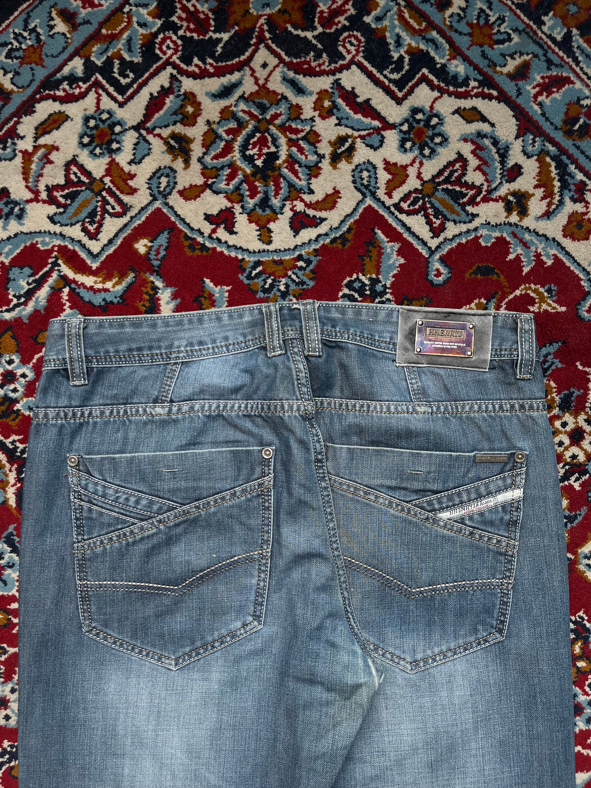 Vintage Henry J Straight Fit Washed JEANS - 34