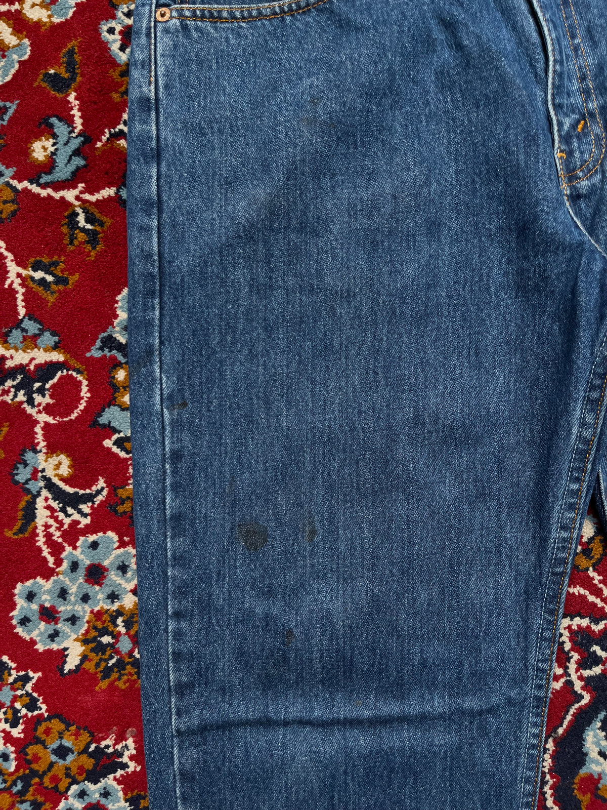 Vintage Levi’s 751 Standard Straight Fit Medium Washed JEANS - 34