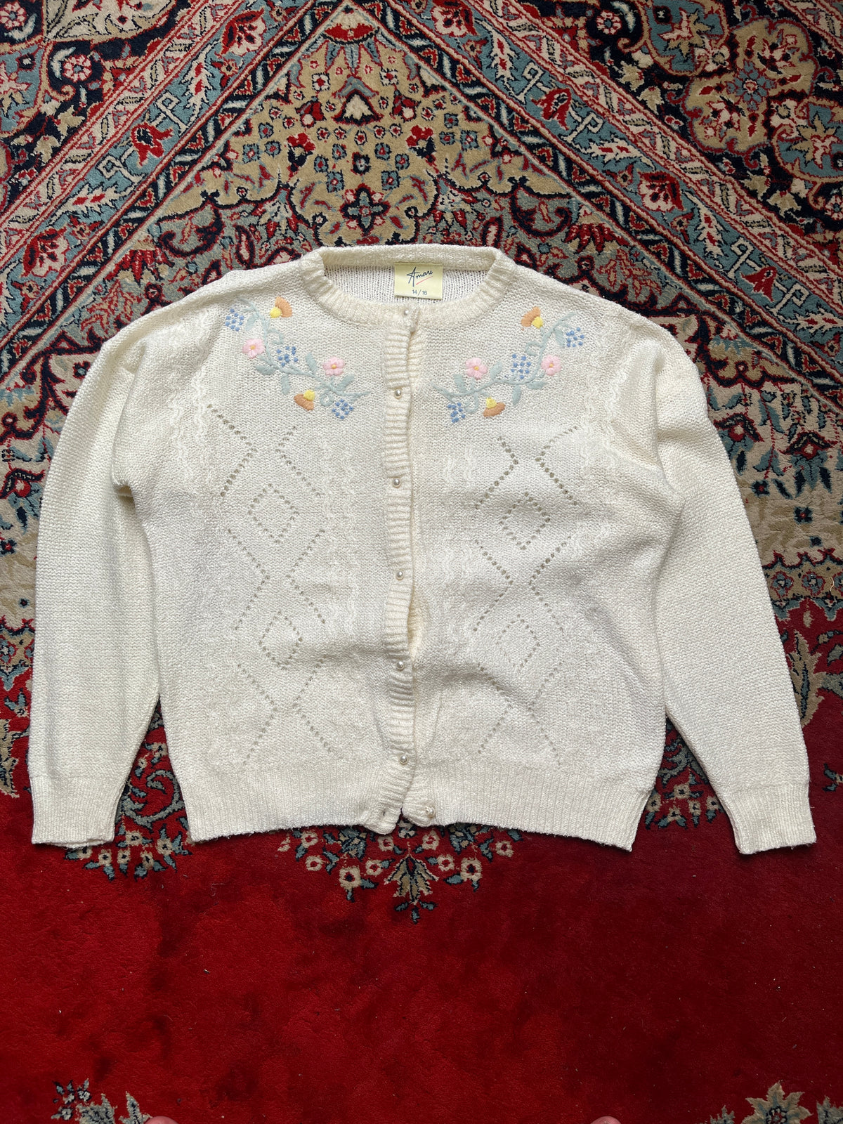 Vintage Amari Cream Pointelle Floral Embroidered Pearl Button Knit Cardigan - M