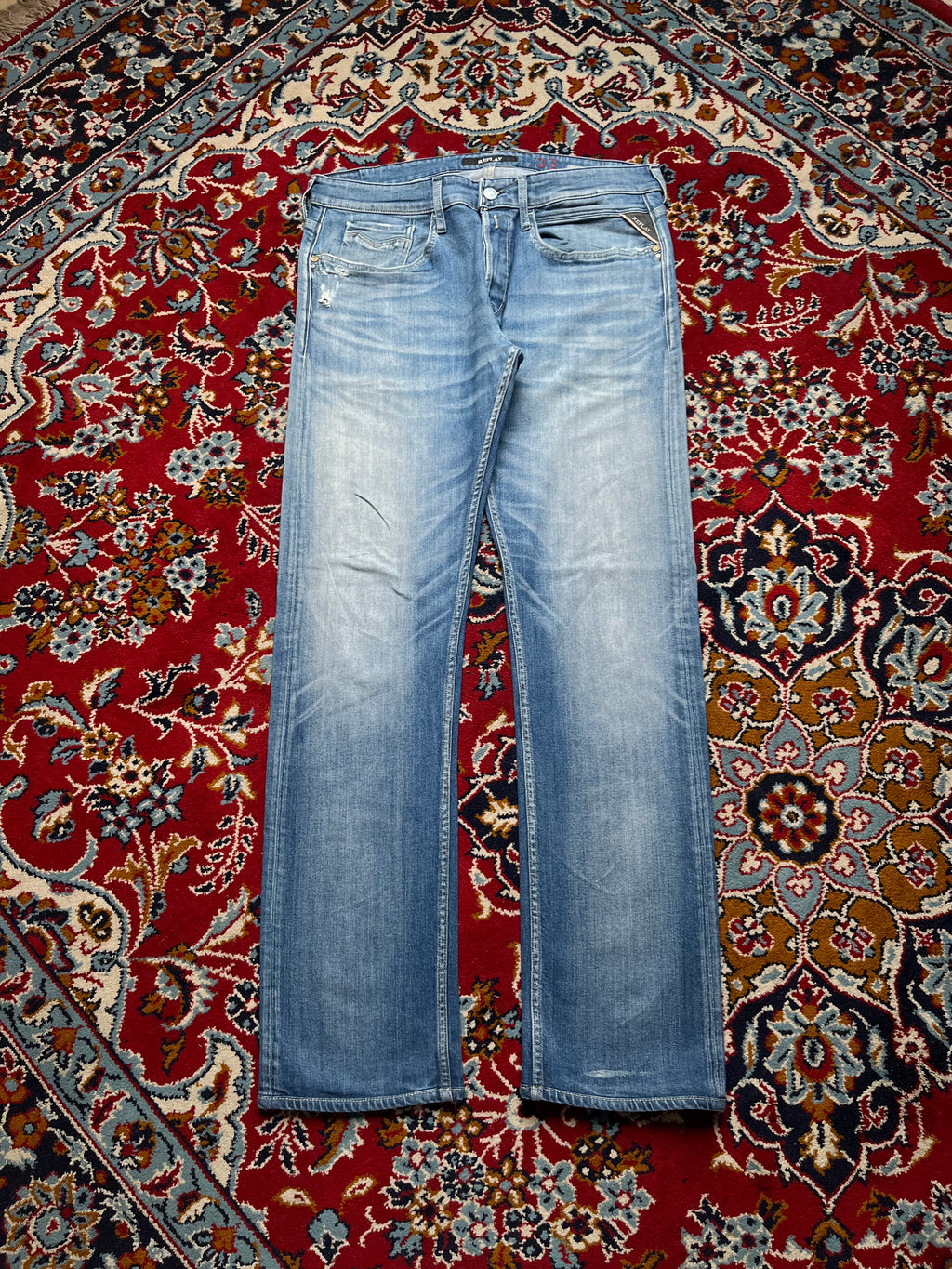Replay Newbill Straight Fit Medium Washed Distressed JEANS - 34