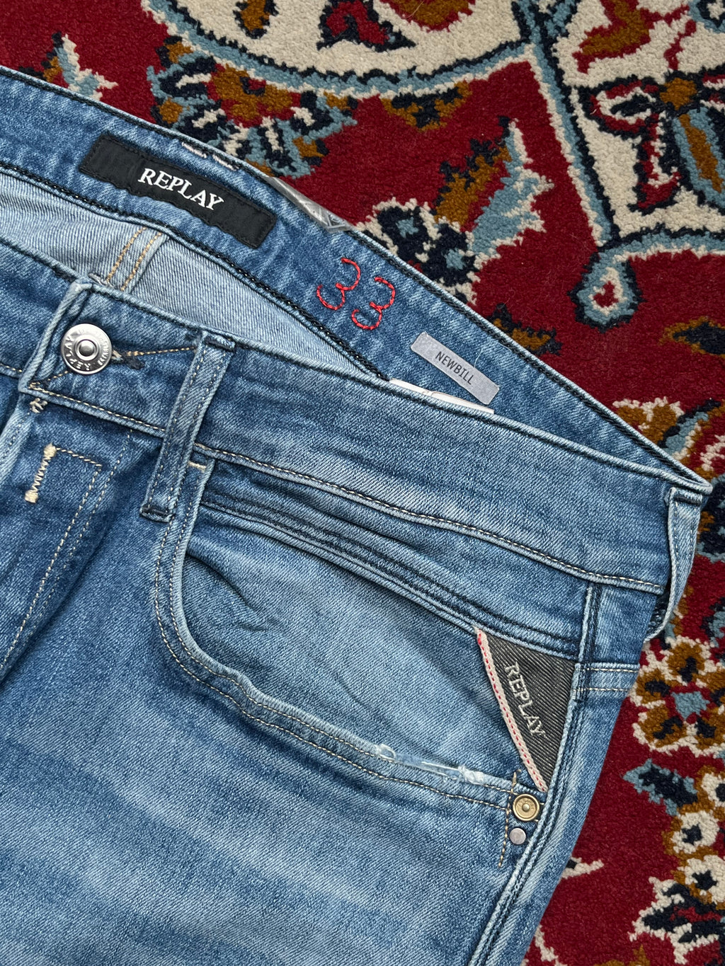 Replay Newbill Straight Fit Medium Washed Distressed JEANS - 34