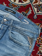 Replay Newbill Straight Fit Medium Washed Distressed JEANS - 34
