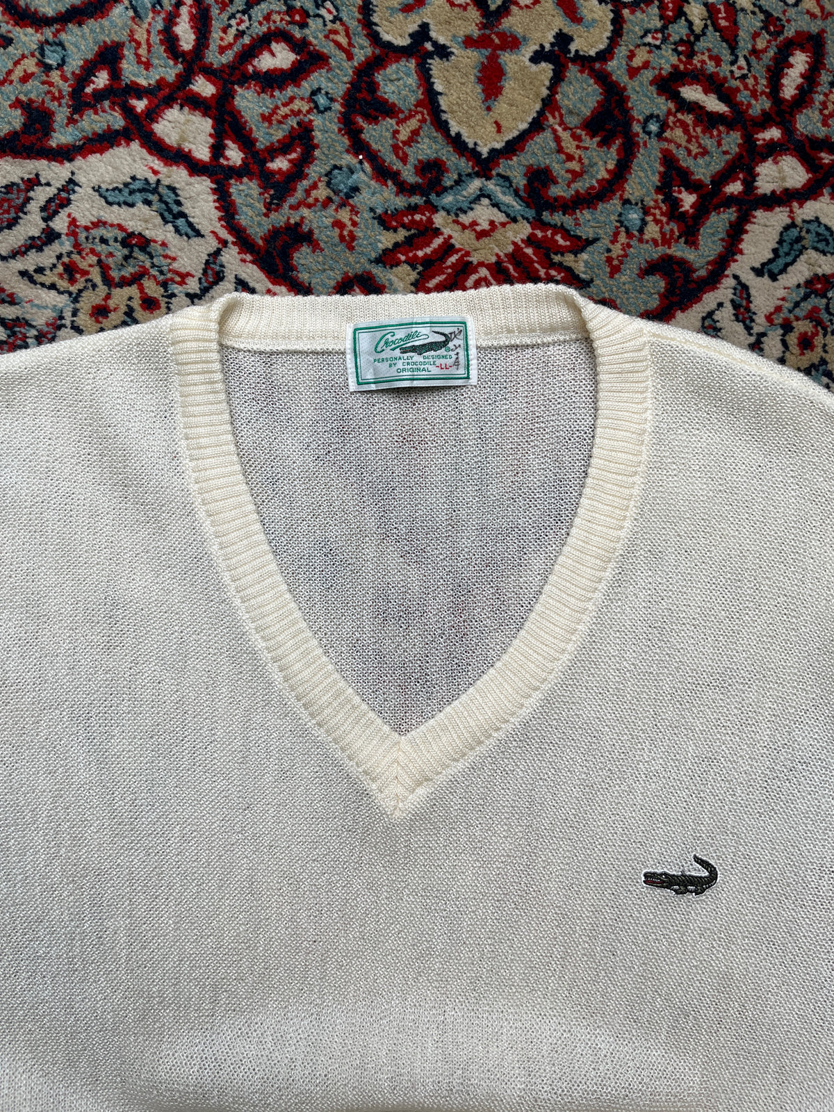 Vintage Crocodile Cream V-Neck Knit Sweater - L