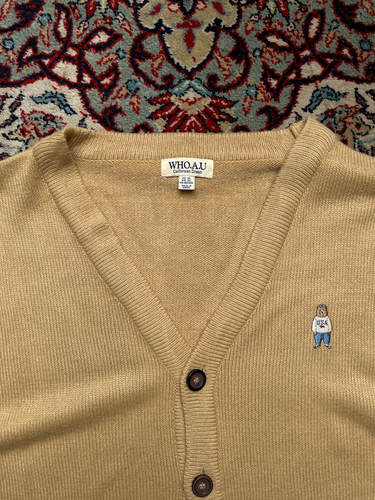WHO.A.U Californian Dream Beige Steve Bear Embroidered Button Front Knit Cardigan - L