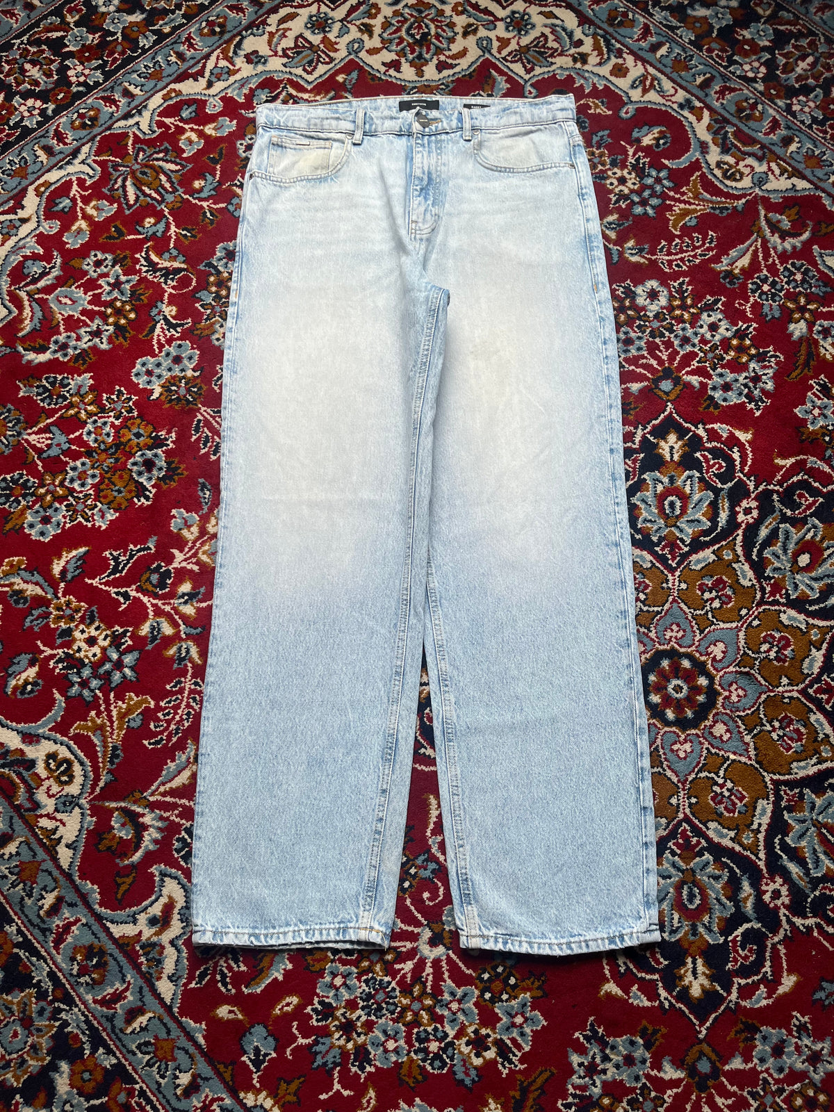 EIGHTYFIVE Baggy Fit Light Washed JEANS - 34