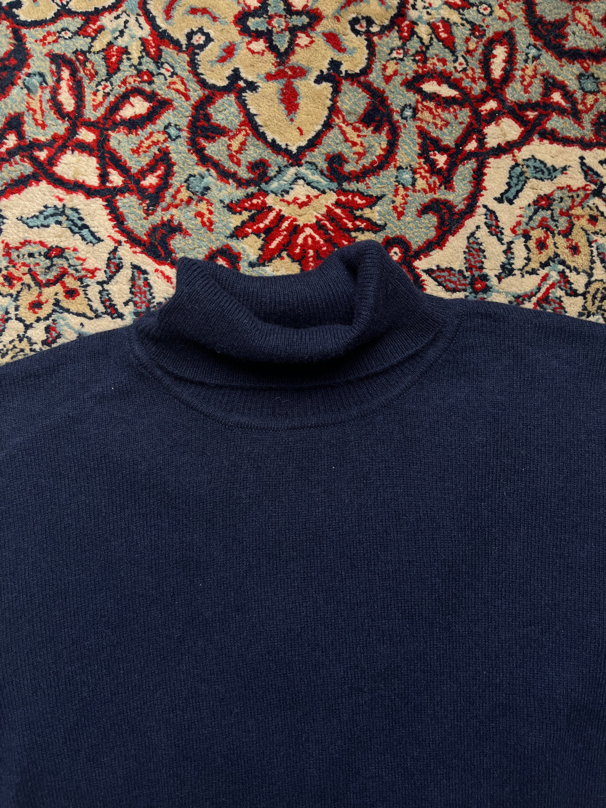 Olzen Navy Blue Cashmere Knit Turtleneck Sweater - L