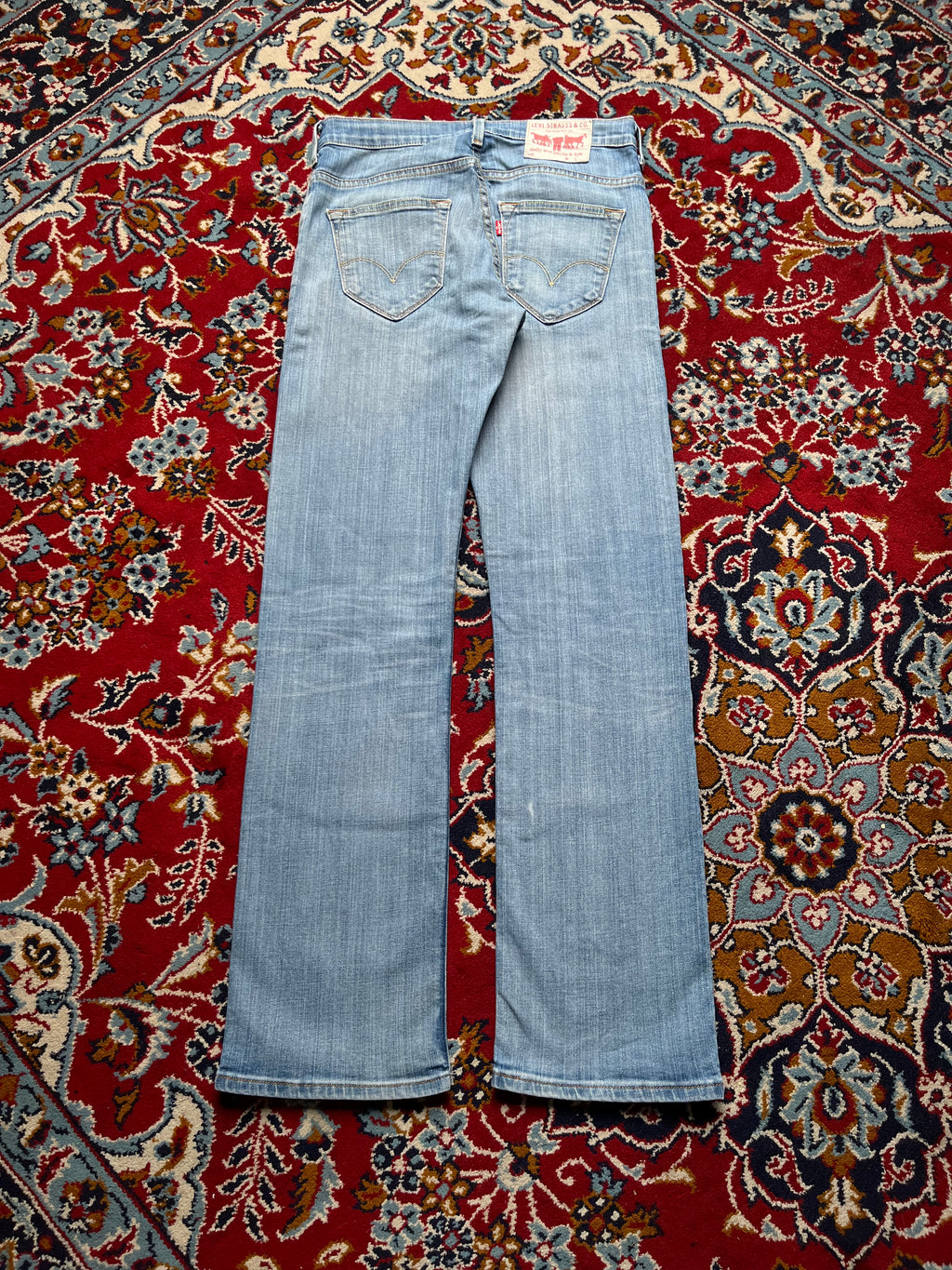 Levi's Red Tab Light Washed Relaxed Bootcut JEANS - 30