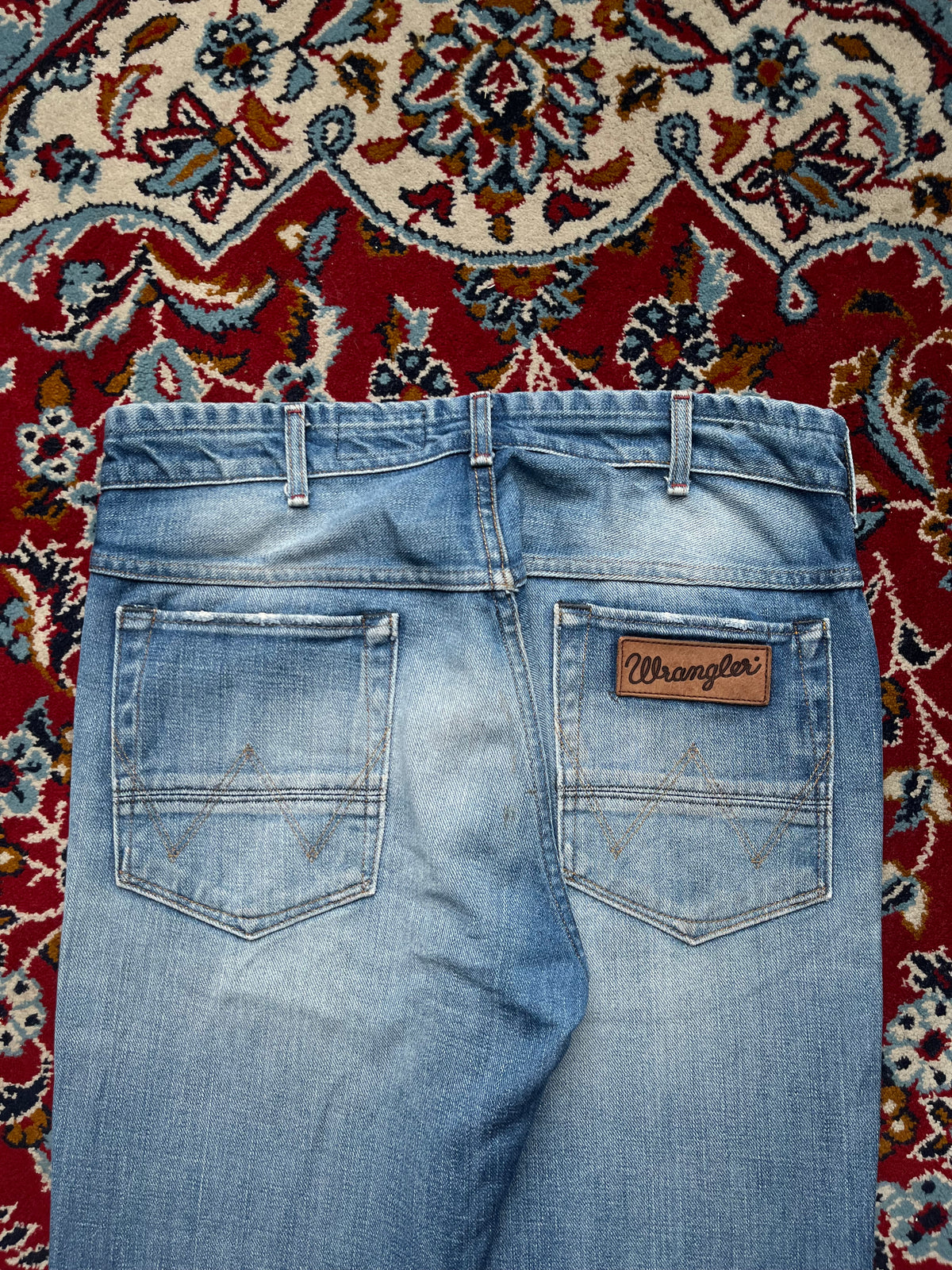 Wrangler Ben Distressed Faded Straight Fit JEANS - 30
