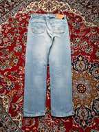 Vintage Levi's 501 Distressed Light Washed Straight Fit JEANS - 32