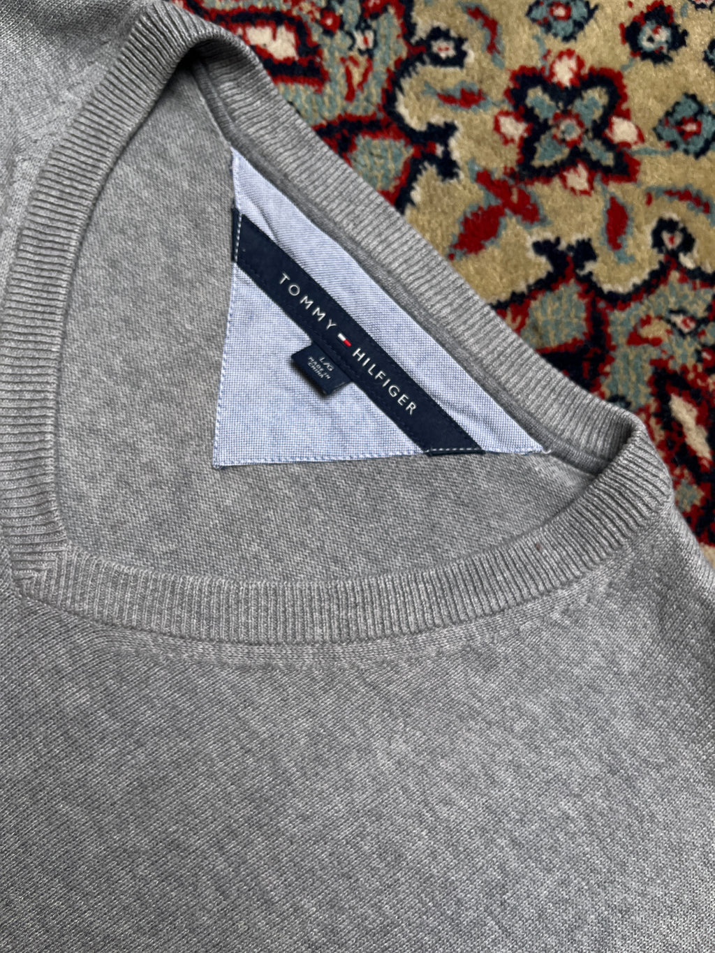 Tommy Hilfiger Heather Grey V-Neck Sweater - L