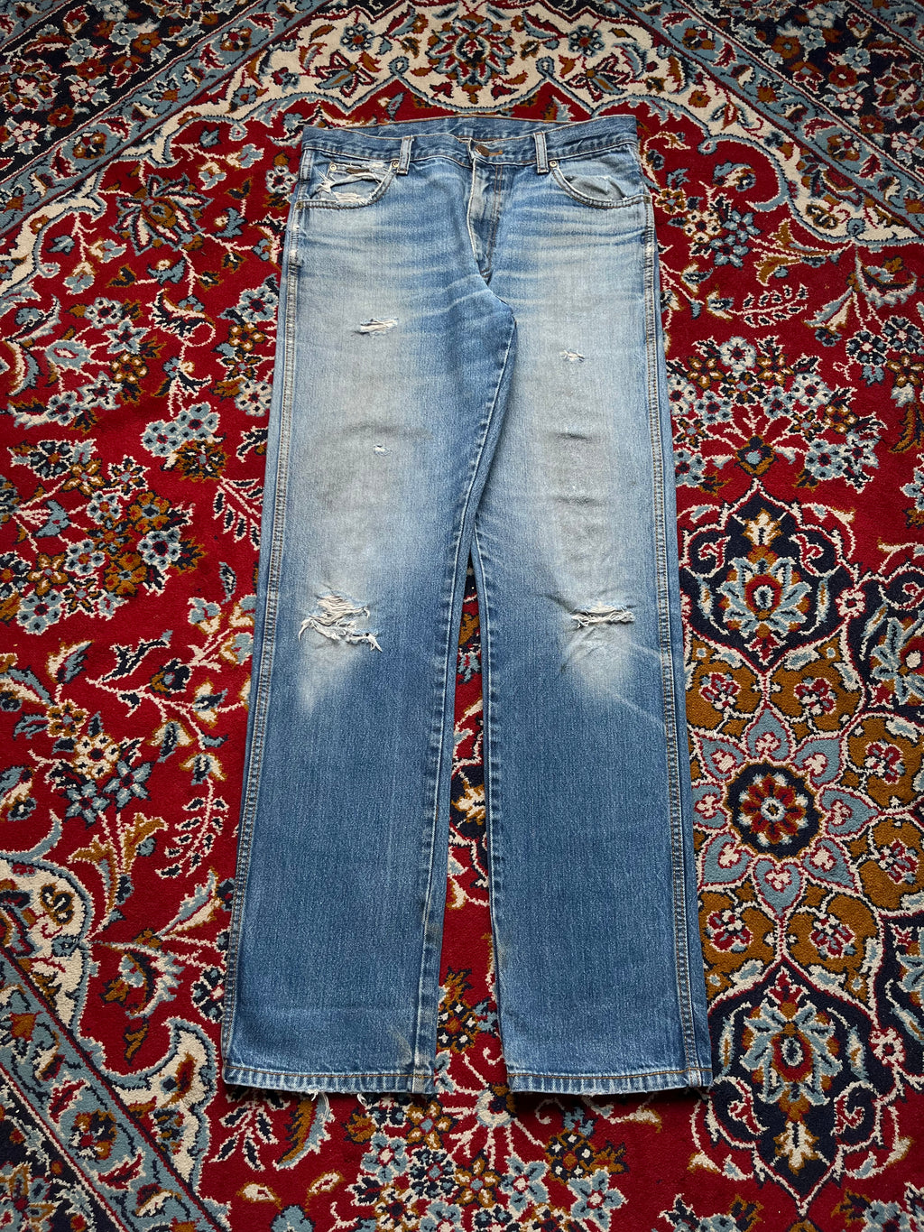 Vintage Wrangler Distressed Light Washed Straight Fit Jeans - 32