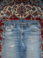 Vintage Wrangler Distressed Light Washed Straight Fit Jeans - 32