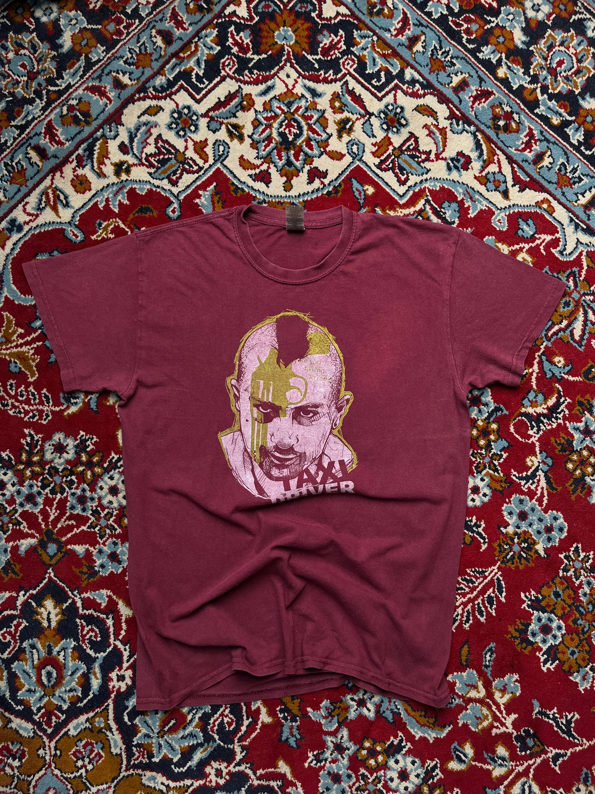 Vintage Gildan Maroon Graphic TEE - M