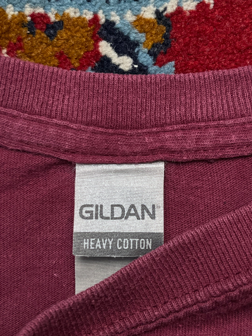 Vintage Gildan Maroon Graphic TEE - M