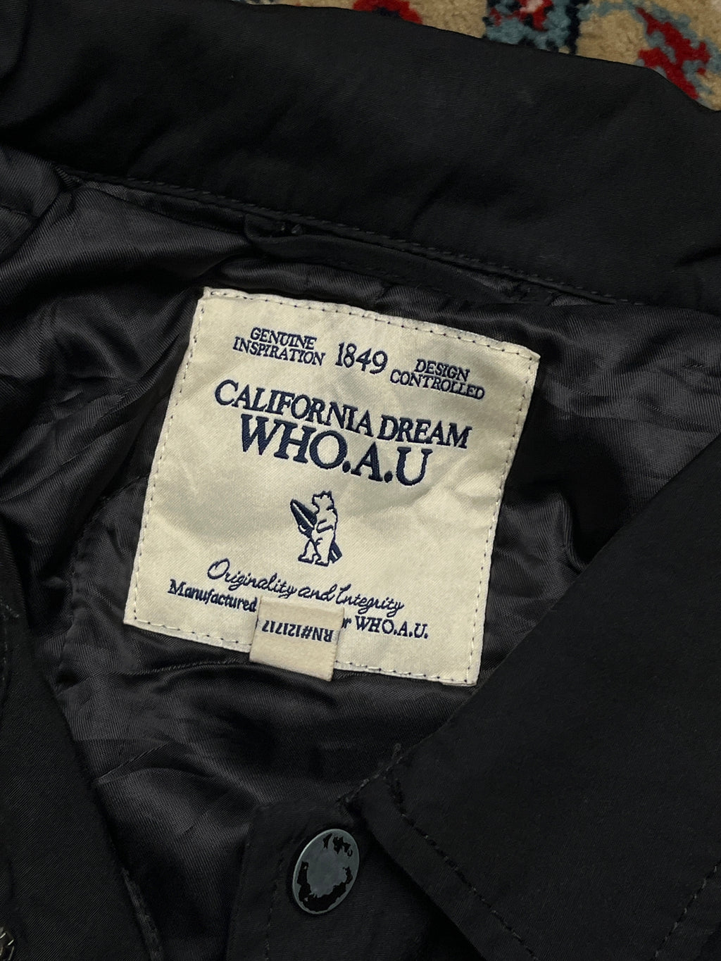 WHO.A.U California Dream Black Snap Coaches Jacket - M
