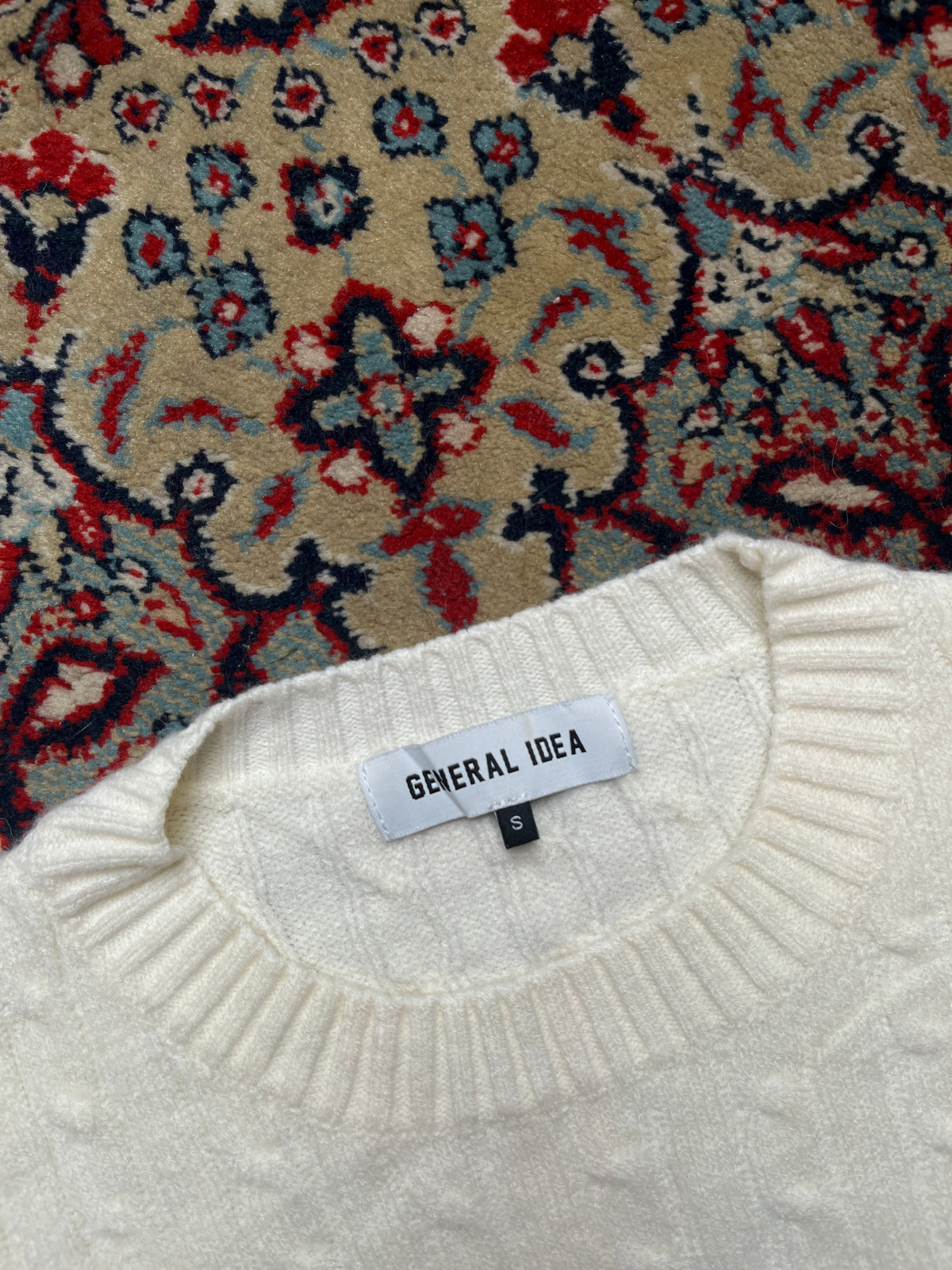 GENERAL IDEA Off-White Cable Knit Crewneck Sweater - M