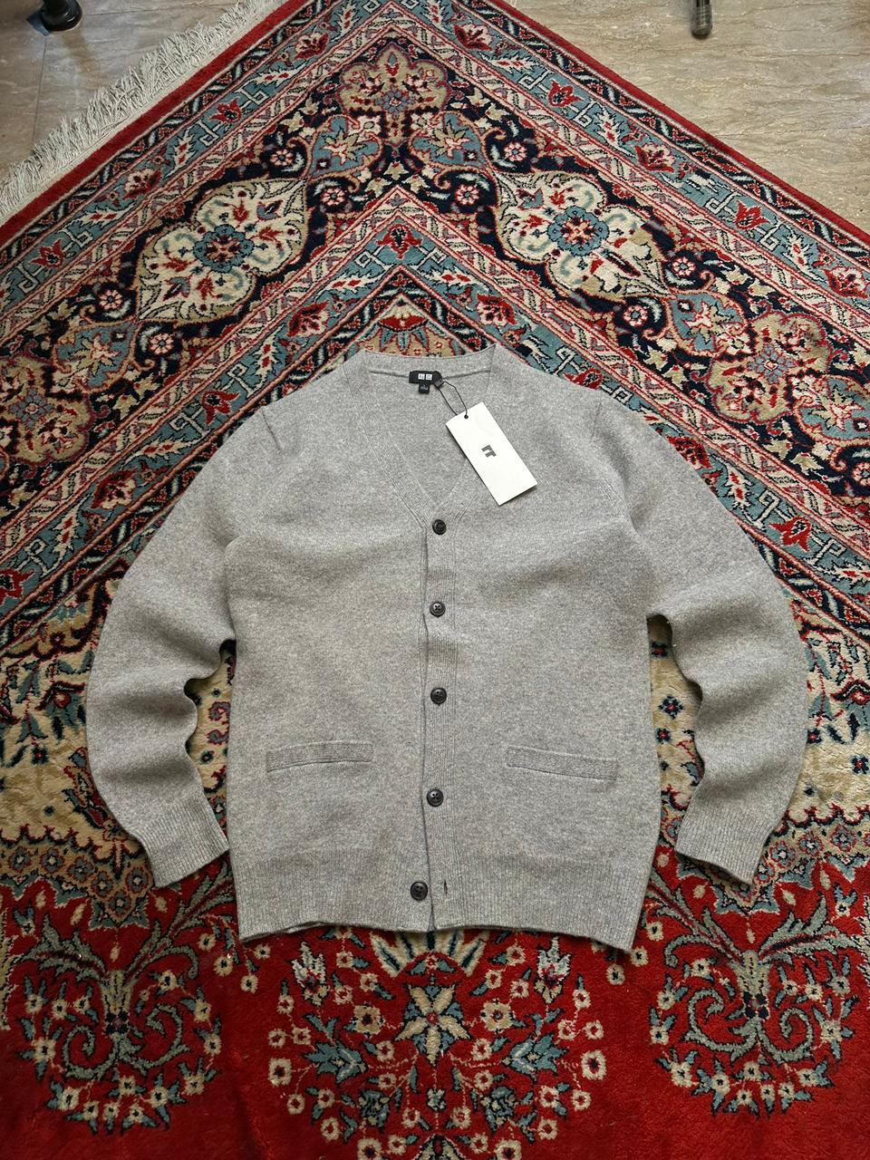 UNIQLO REGULAR FIT WOOL CARDIGAN WOMEN