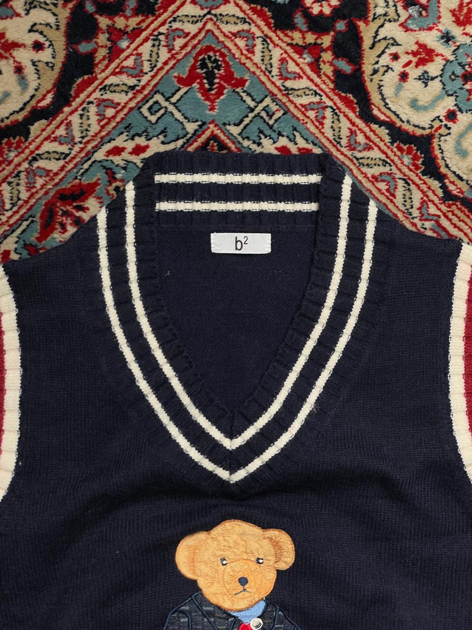 b Square VINTAGE V NECK KNITTED SWEATER