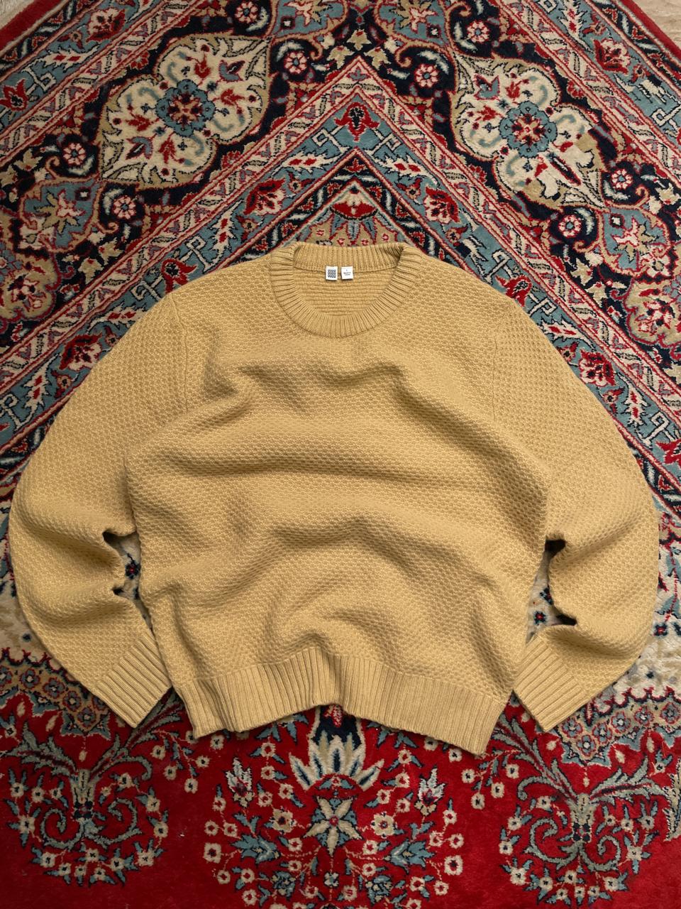 Uniqlo KNITTED RELAXED FIT SWEATER