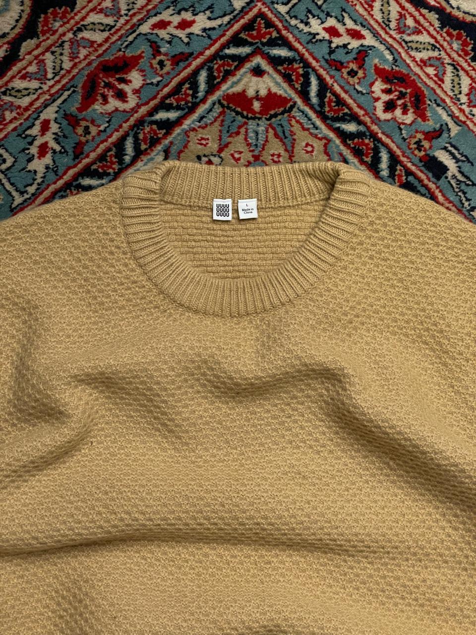 Uniqlo KNITTED RELAXED FIT SWEATER