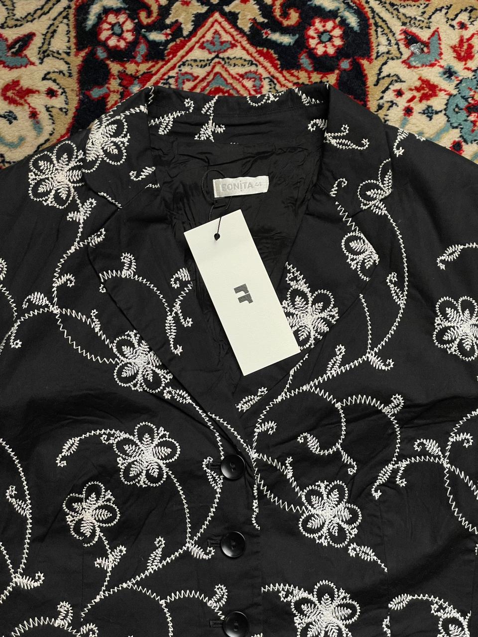 BONITA EMBROIDED COTTON BLAZER