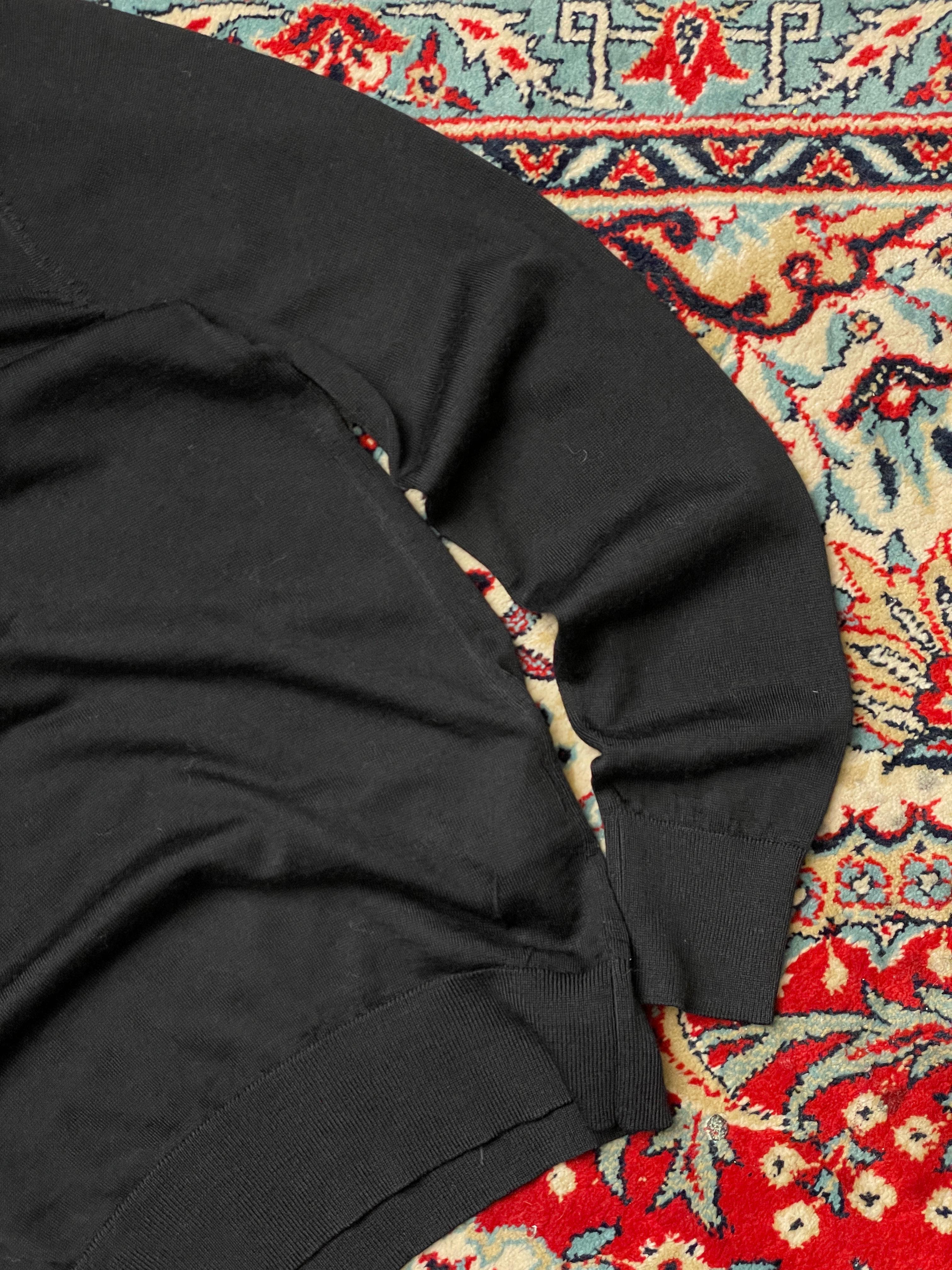 UNIQLO SLIM FIT SWEATER