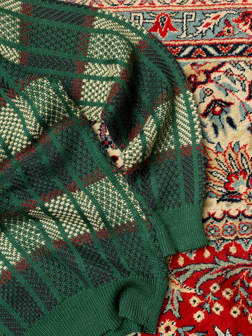 THE HUNT VINTAGE KNITTED SWEATER