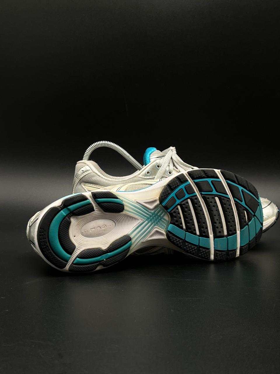 Asics Gel-Kayano silver/blue