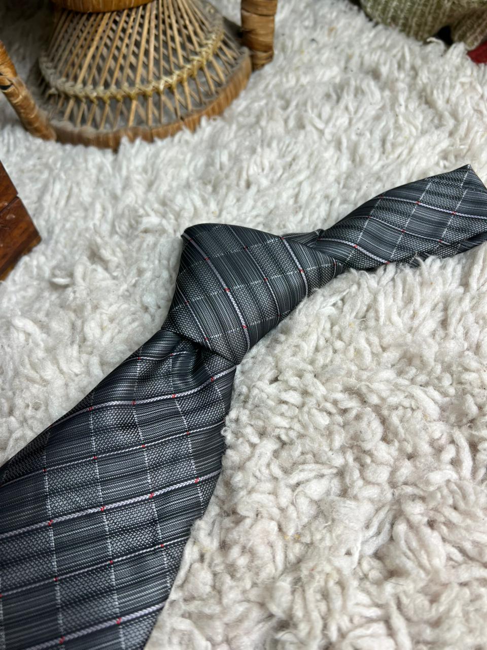 Frosino patterned 100% silk HANDMADE necktie
