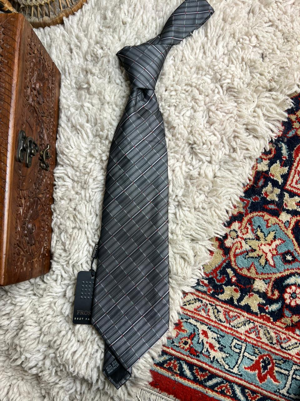Frosino patterned 100% silk HANDMADE necktie