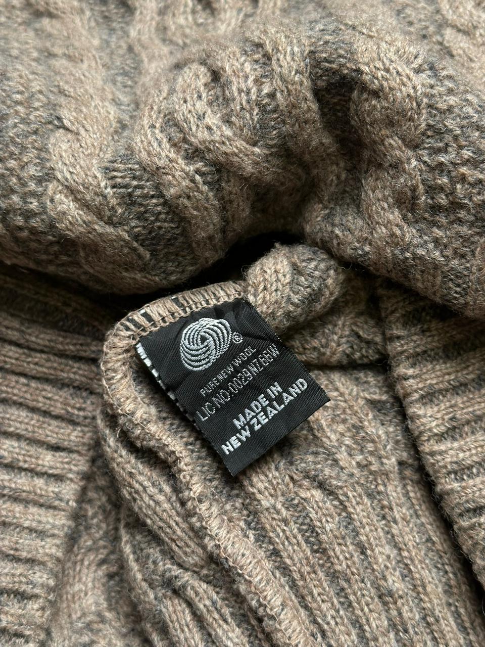 Gentleman Farmer Pure New Wool Cable Knit Sweater