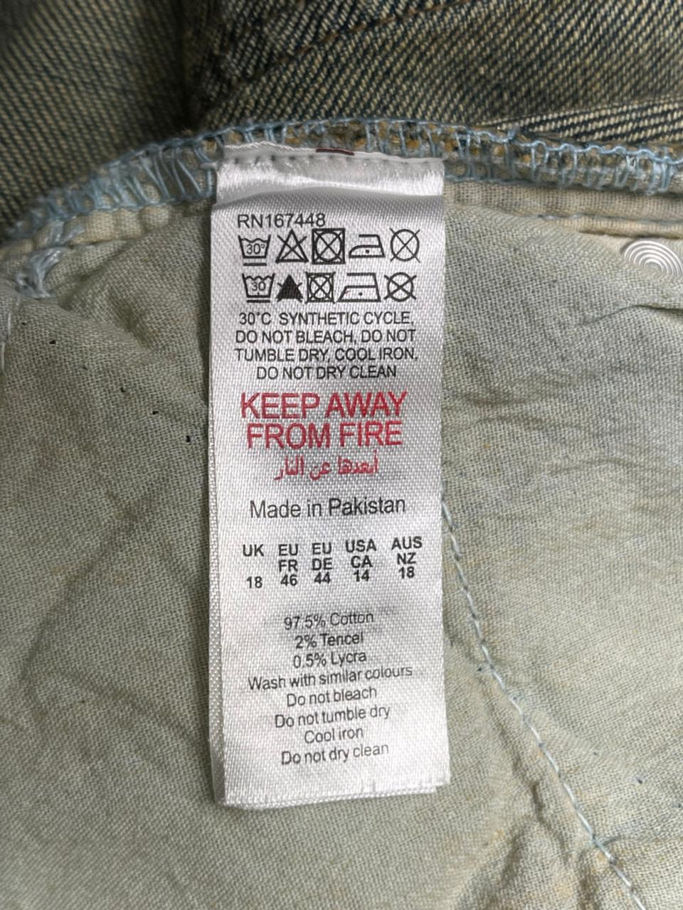 Boohoo Washed Blue Baggy Jeans