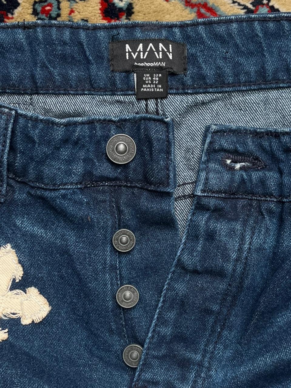 boohooMAN Straight Blue Jeans Graphic Patch Cross Embroidered